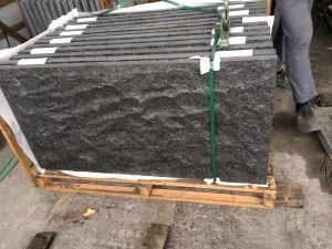 중국 검은 진주 G684 자연적인 표면 및 Flamed 마침 벽 타일