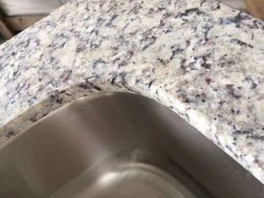 독특한 Natrual 화강암 주방 탑