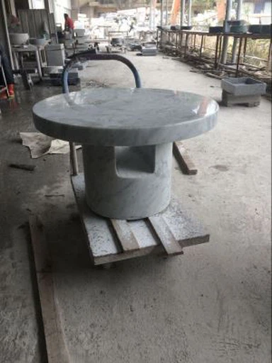 흰색 대리석 야외 테이블 탑